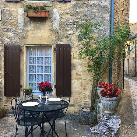 La Petite Maison Beynac-et-Cazenac Bagian luar foto
