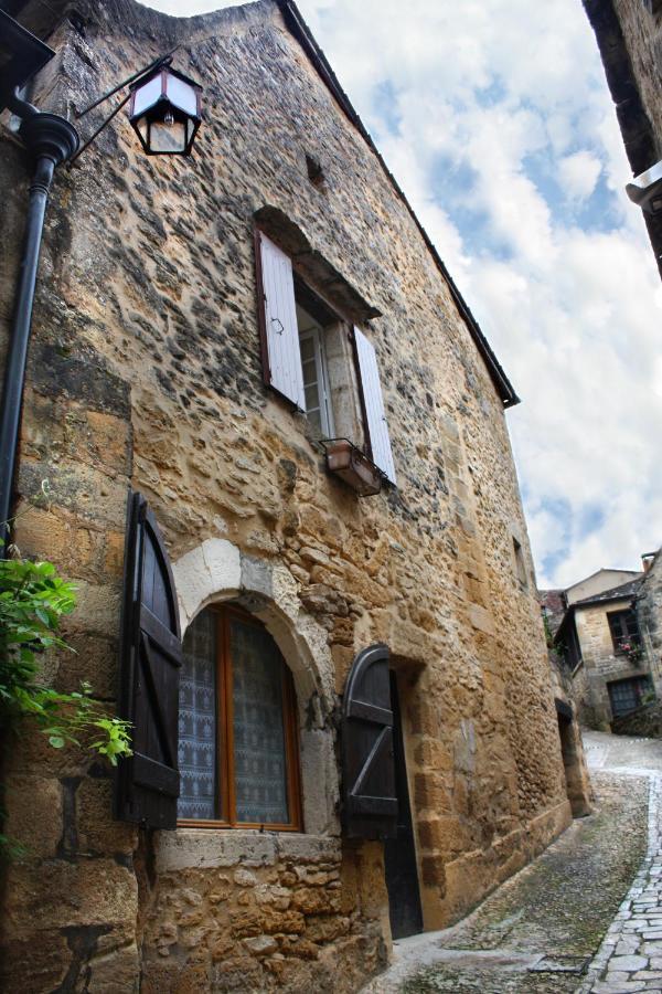 La Petite Maison Beynac-et-Cazenac Bagian luar foto