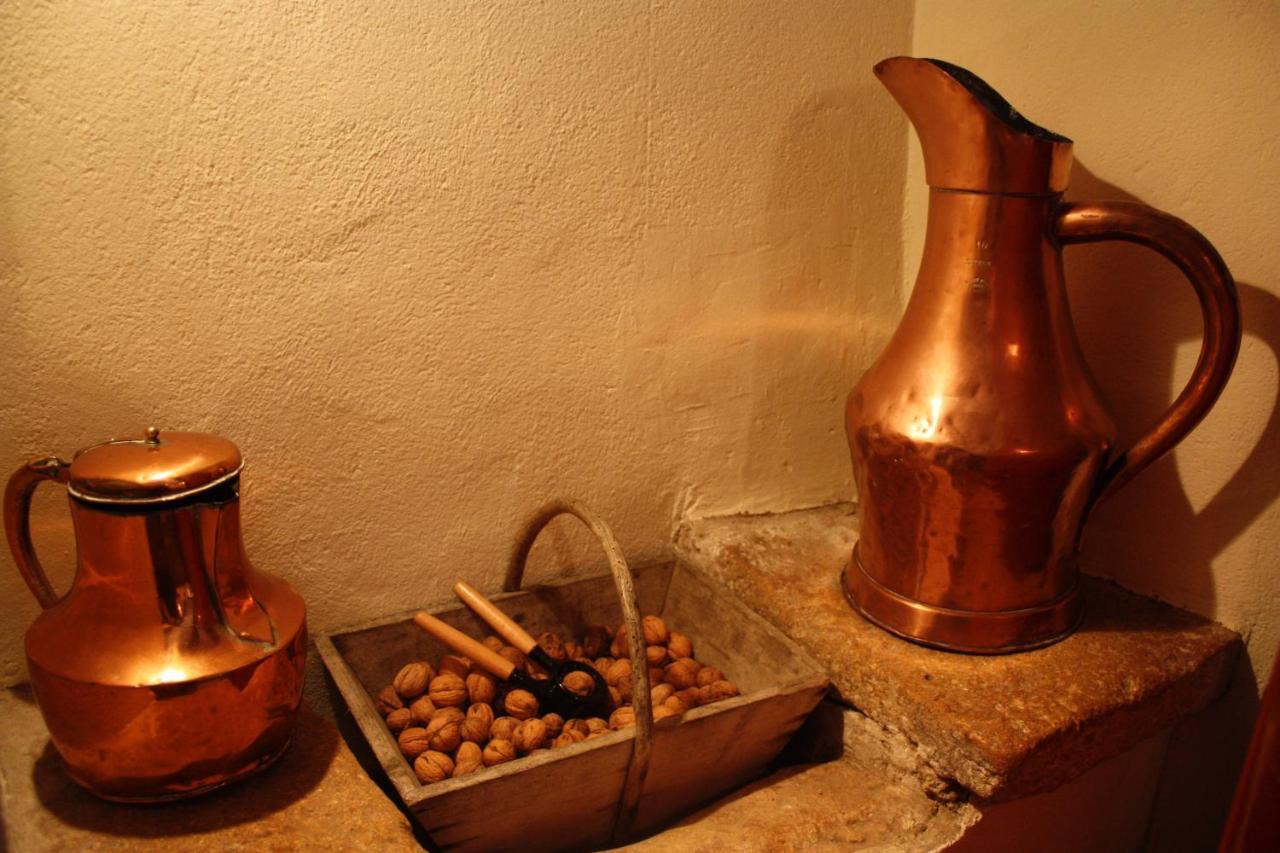 La Petite Maison Beynac-et-Cazenac Bagian luar foto