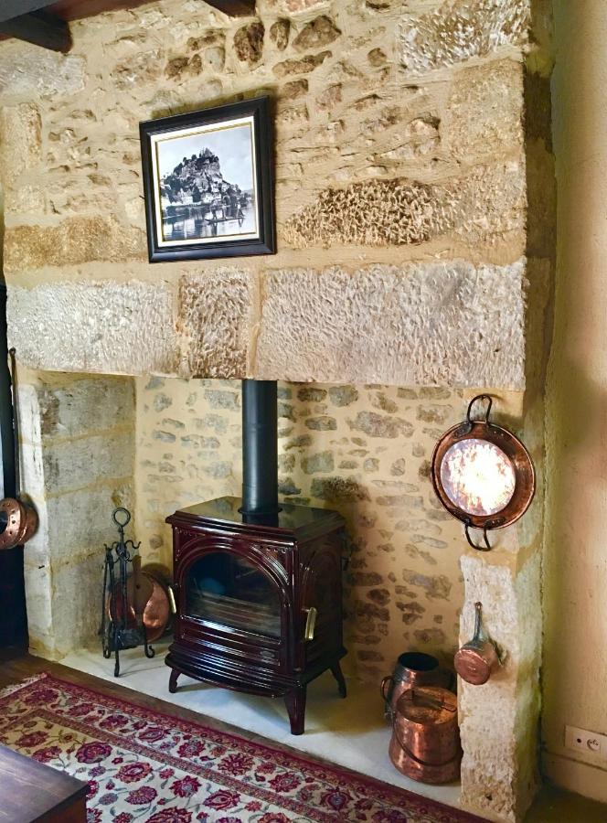 La Petite Maison Beynac-et-Cazenac Bagian luar foto