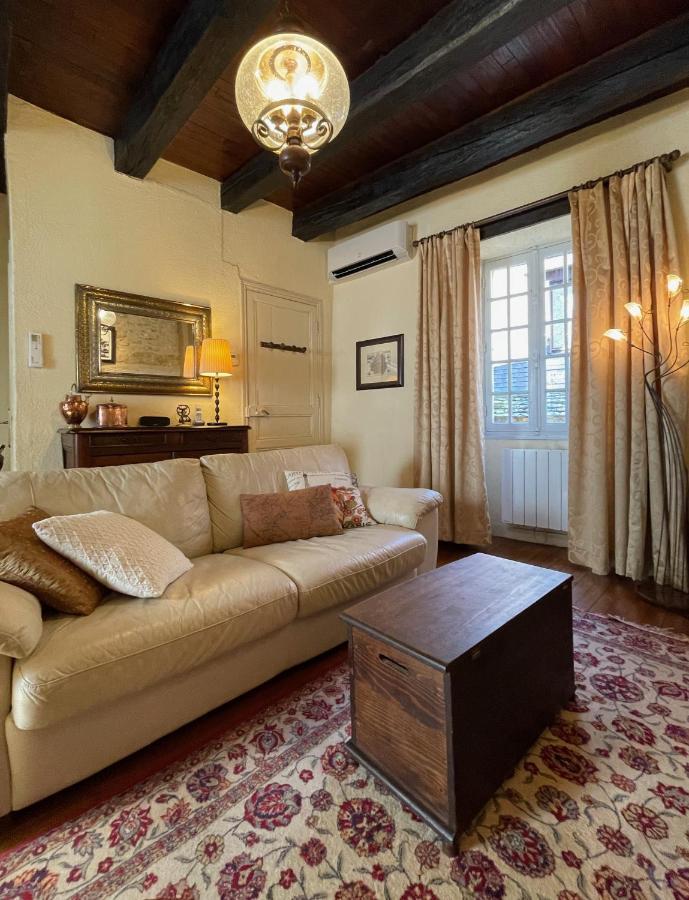 La Petite Maison Beynac-et-Cazenac Bagian luar foto