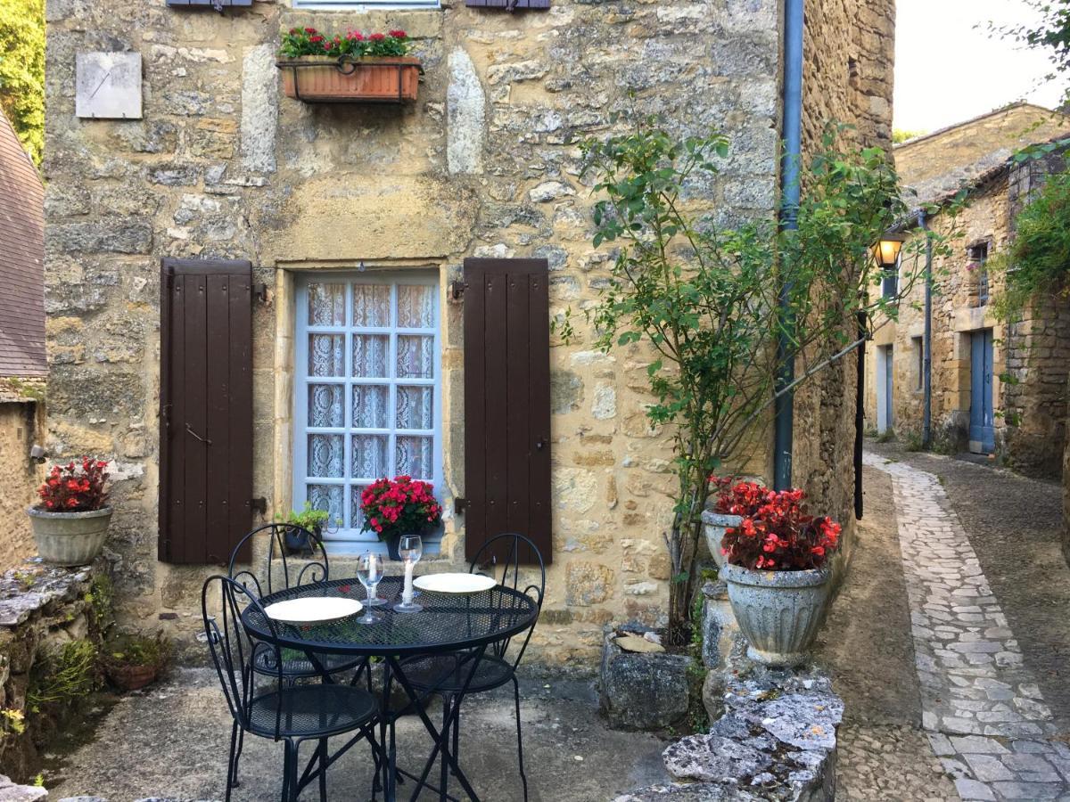 La Petite Maison Beynac-et-Cazenac Bagian luar foto